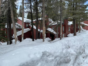 Golf Club Condos #437 Truckee